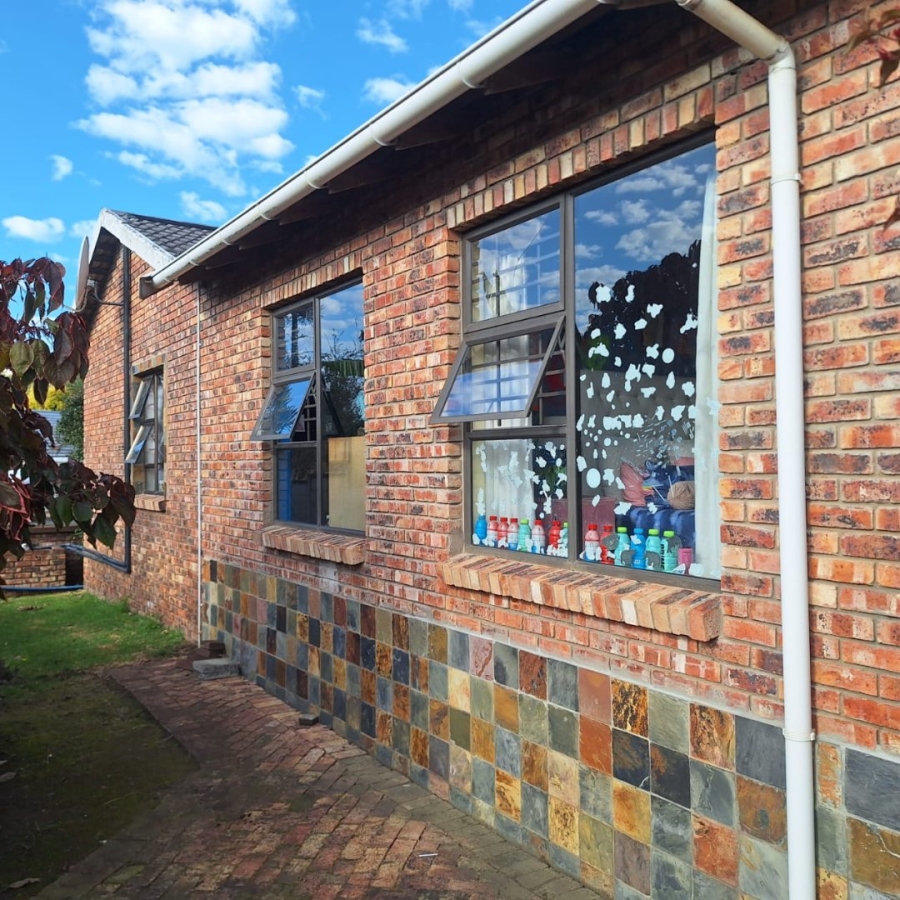 5 Bedroom Property for Sale in Gonubie Eastern Cape